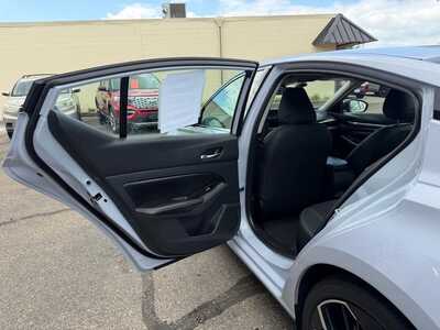2023 Nissan Altima, $21900. Photo 7