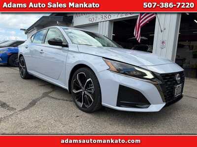 2023 Nissan Altima, $21900. Photo 1