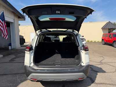2023 Nissan Rogue, $24500. Photo 9