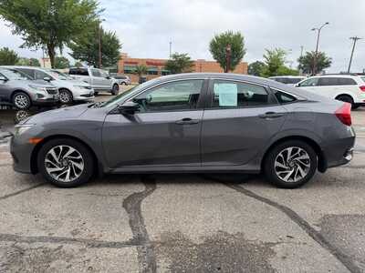 2016 Honda Civic, $14900. Photo 5