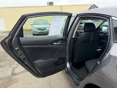 2016 Honda Civic, $14900. Photo 8