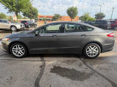2016 Ford Fusion, $7900. Photo 5