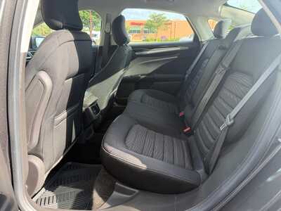 2016 Ford Fusion, $7900. Photo 8
