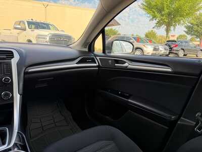 2016 Ford Fusion, $7900. Photo 9