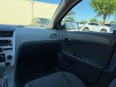 2009 Chevrolet Malibu, $6900. Photo 9