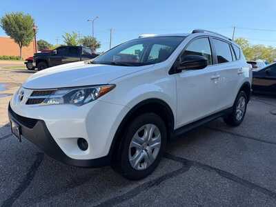 2015 Toyota RAV4, $13900. Photo 4