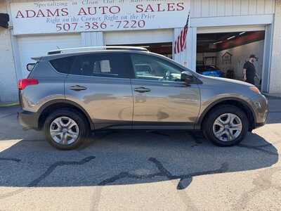 2015 Toyota RAV4, $14900. Photo 2