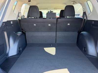 2015 Toyota RAV4, $14900. Photo 8