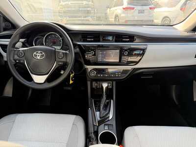 2016 Toyota Corolla, $15900. Photo 11