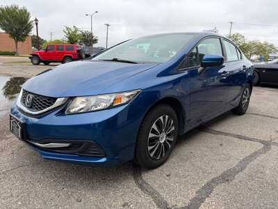 2014 Honda Civic, $10900. Photo 4