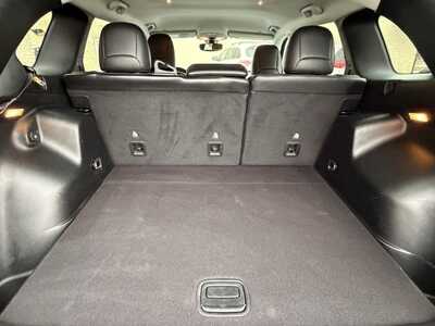2019 Jeep Cherokee, $16700. Photo 7