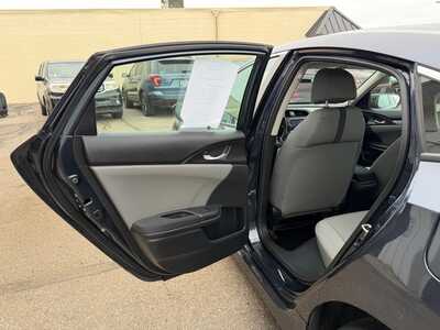 2016 Honda Civic, $13500. Photo 7
