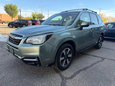 2017 Subaru Forester, $14900. Photo 4