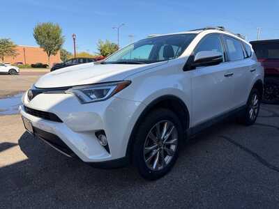 2018 Toyota RAV4, $18900. Photo 4