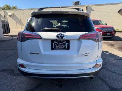 2018 Toyota RAV4, $18900. Photo 6