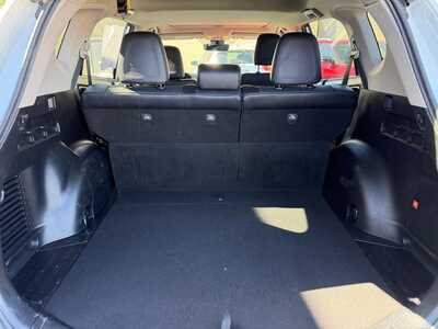 2018 Toyota RAV4, $18900. Photo 8