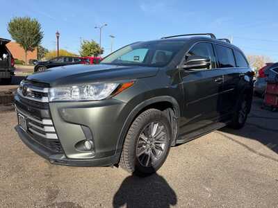 2017 Toyota Highlander, $18900. Photo 4