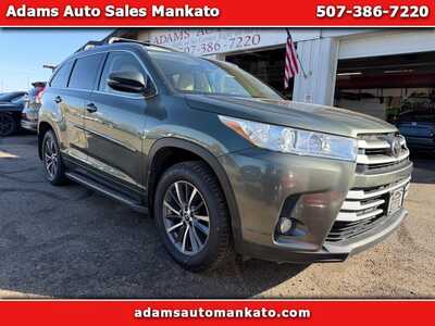 2017 Toyota Highlander, $18900. Photo 1