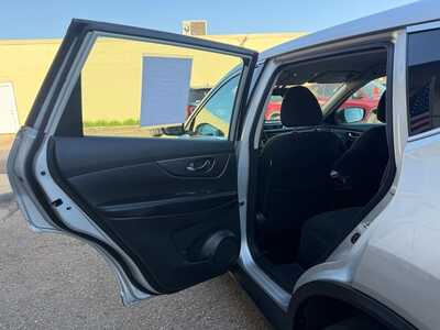 2015 Nissan Rogue, $8700. Photo 8