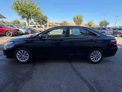 2017 Toyota Camry, $12800. Photo 4
