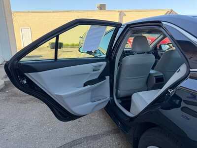 2017 Toyota Camry, $12800. Photo 6