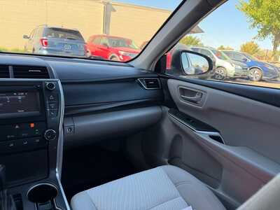 2017 Toyota Camry, $12800. Photo 8