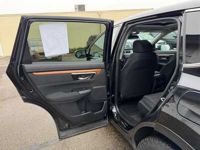 2018 Honda CR-V, $17500. Photo 7