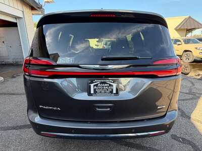 2021 Chrysler Pacifica, $16900. Photo 6