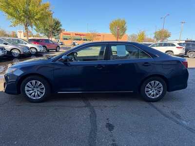 2014 Toyota Camry, $12900. Photo 4