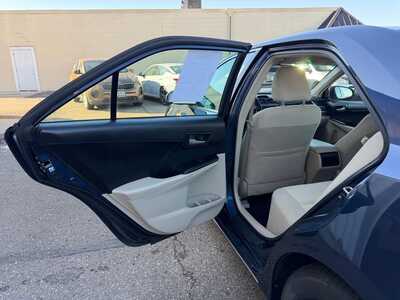 2014 Toyota Camry, $12900. Photo 6