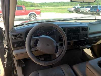 2001 Ford F250 Crew Cab, $8900. Photo 2