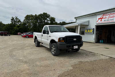 2006 Ford F350 Reg Cab, $9900. Photo 4