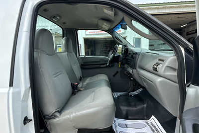 2006 Ford F350 Reg Cab, $9900. Photo 6