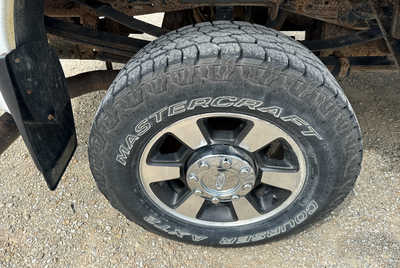 2006 Ford F350 Reg Cab, $9900. Photo 7
