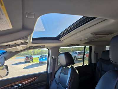2017 Cadillac Escalade ESV, $22900. Photo 12