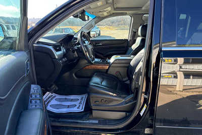 2015 Chevrolet Suburban, $12900. Photo 12