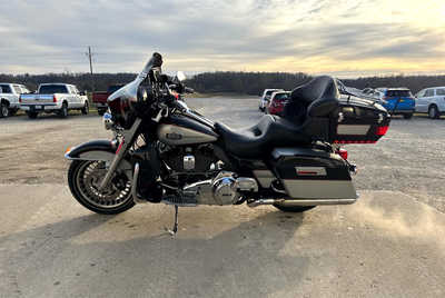 2010 Harley-davidson FLHTCU Ult, $8900. Photo 10