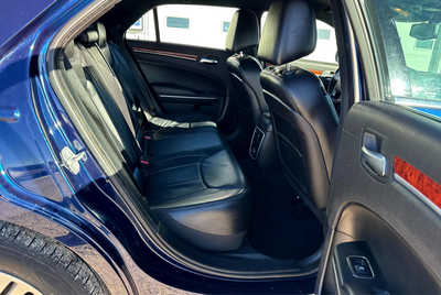 2014 Chrysler 300, $7900. Photo 8