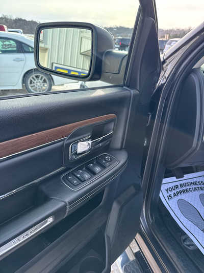 2015 RAM 1500 Crew Cab, $18900. Photo 5