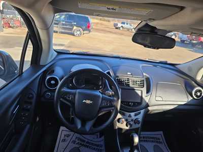2016 Chevrolet Trax, $5900. Photo 2