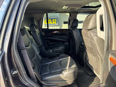 2015 Cadillac Escalade, $18900. Photo 11