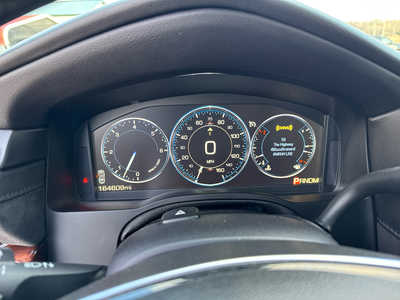 2015 Cadillac Escalade, $18900. Photo 3