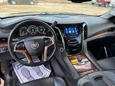 2015 Cadillac Escalade, $18900. Photo 4