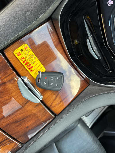 2015 Cadillac Escalade, $18900. Photo 8