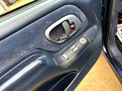 1996 Chevrolet 1500 Reg Cab, $6500. Photo 5