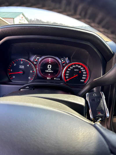 2016 GMC 1500 Crew Cab, $22900. Photo 3