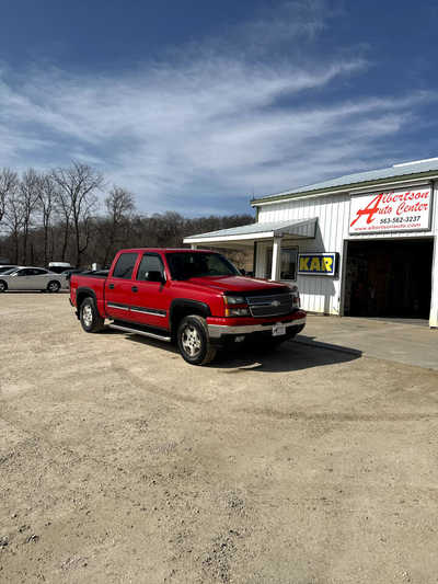 2007 Chevrolet 1500 Crew Cab, $4500. Photo 2
