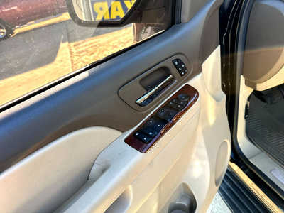 2011 Chevrolet Tahoe, $10900. Photo 5