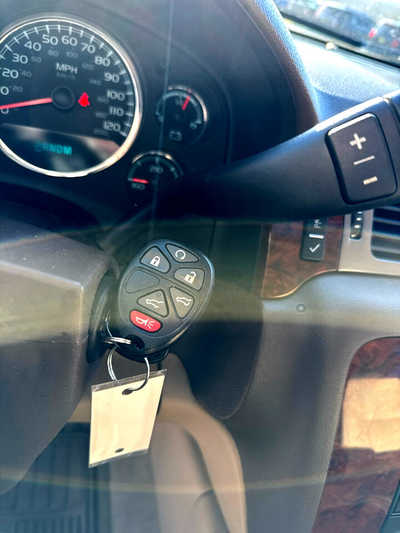 2011 Chevrolet Tahoe, $10900. Photo 6