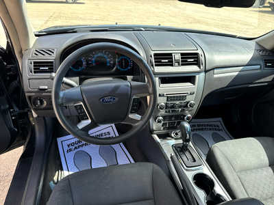2011 Ford Fusion, $4500. Photo 4